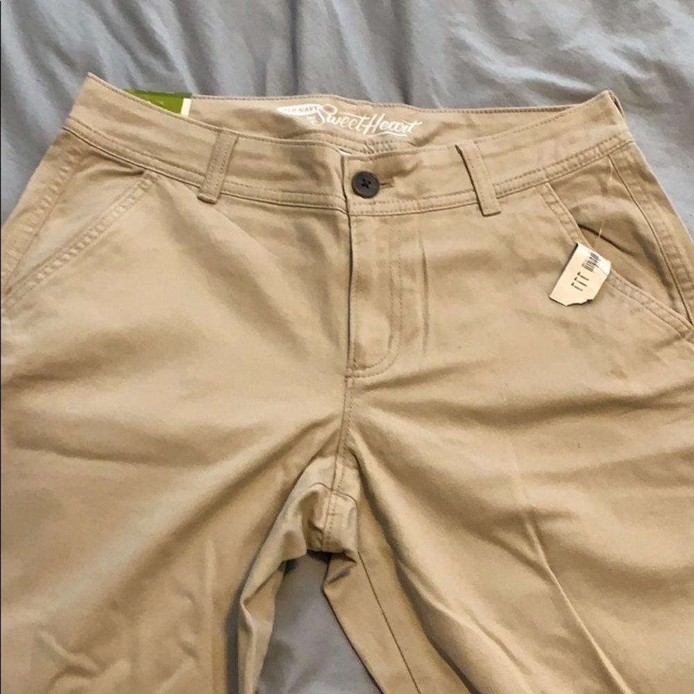Women’s khaki pants